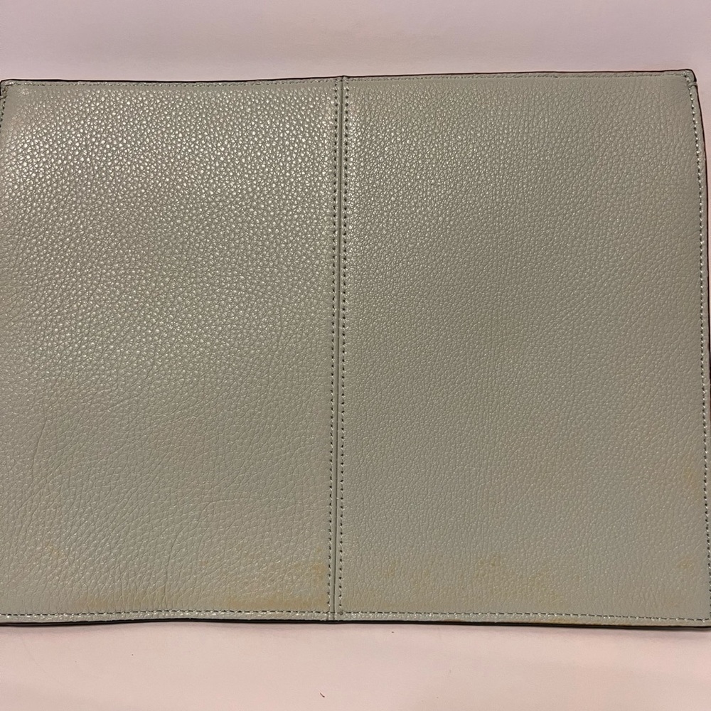 Kate Spade Saturday zippered clutch - Picture 3 of 6